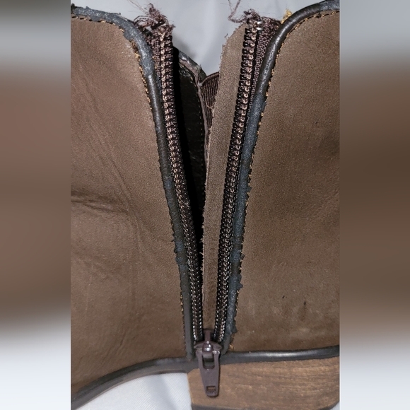 Steve Madden Leather Ankle Boots, (Brown - Size 8) - Picture 9 of 11